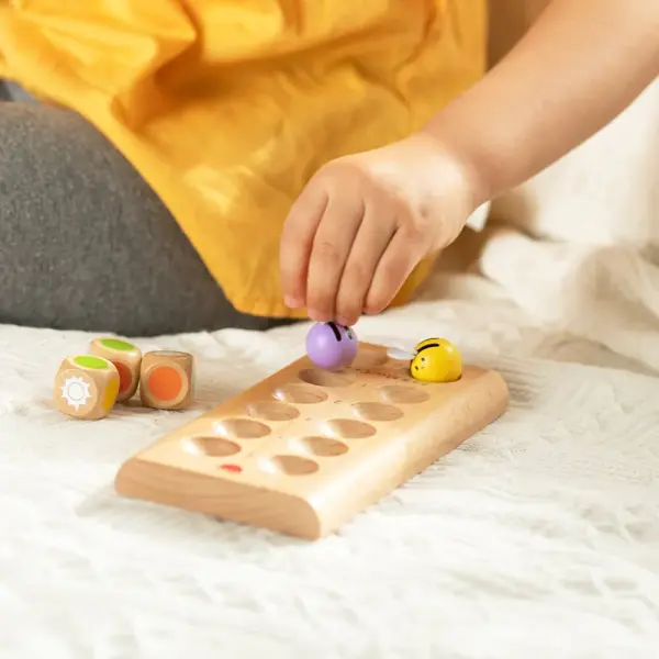 Juego de mesa carrera de abejas - Imagen 2