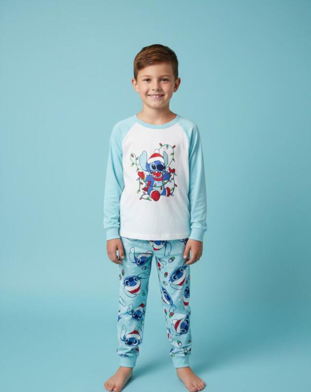 Pijama de Lilo & Stitch Navideña